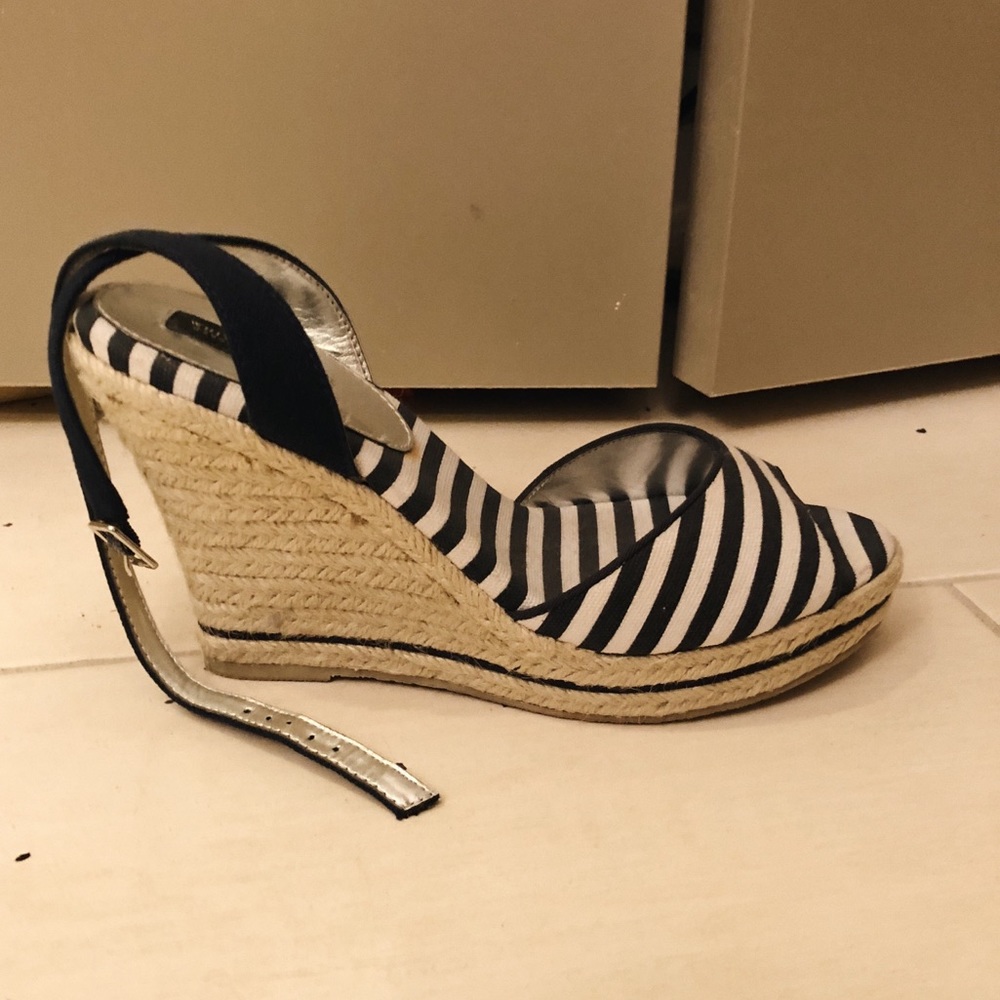 wedges - White House black market